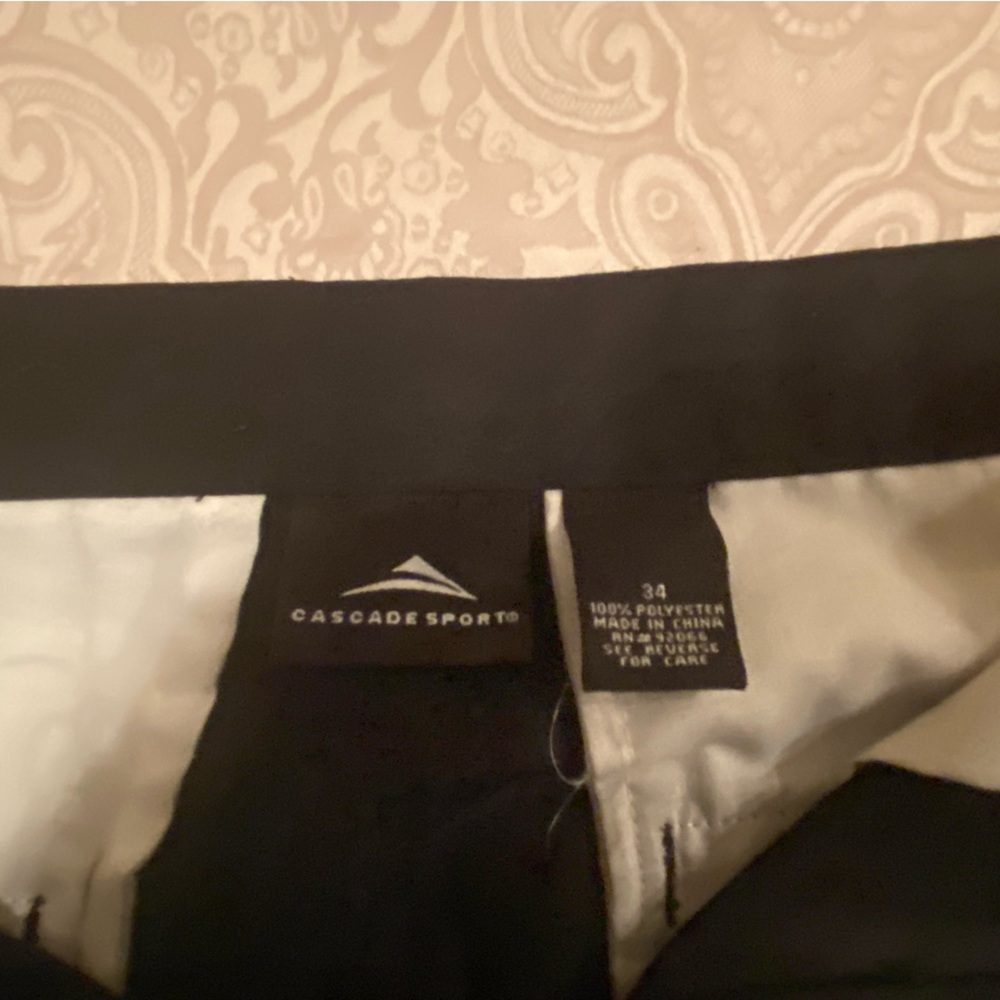 Men’s Cascade Sports black shorts size 34 - Picture 3 of 3